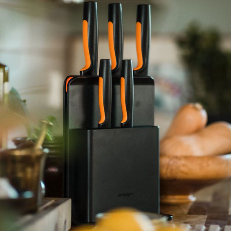 FF knivblock i plast med 5 knivar
